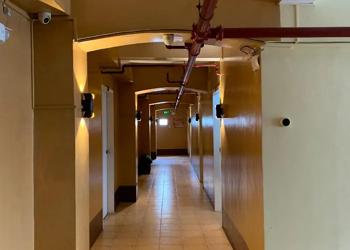 Dona Mercedes Hostel Cebu Stadt